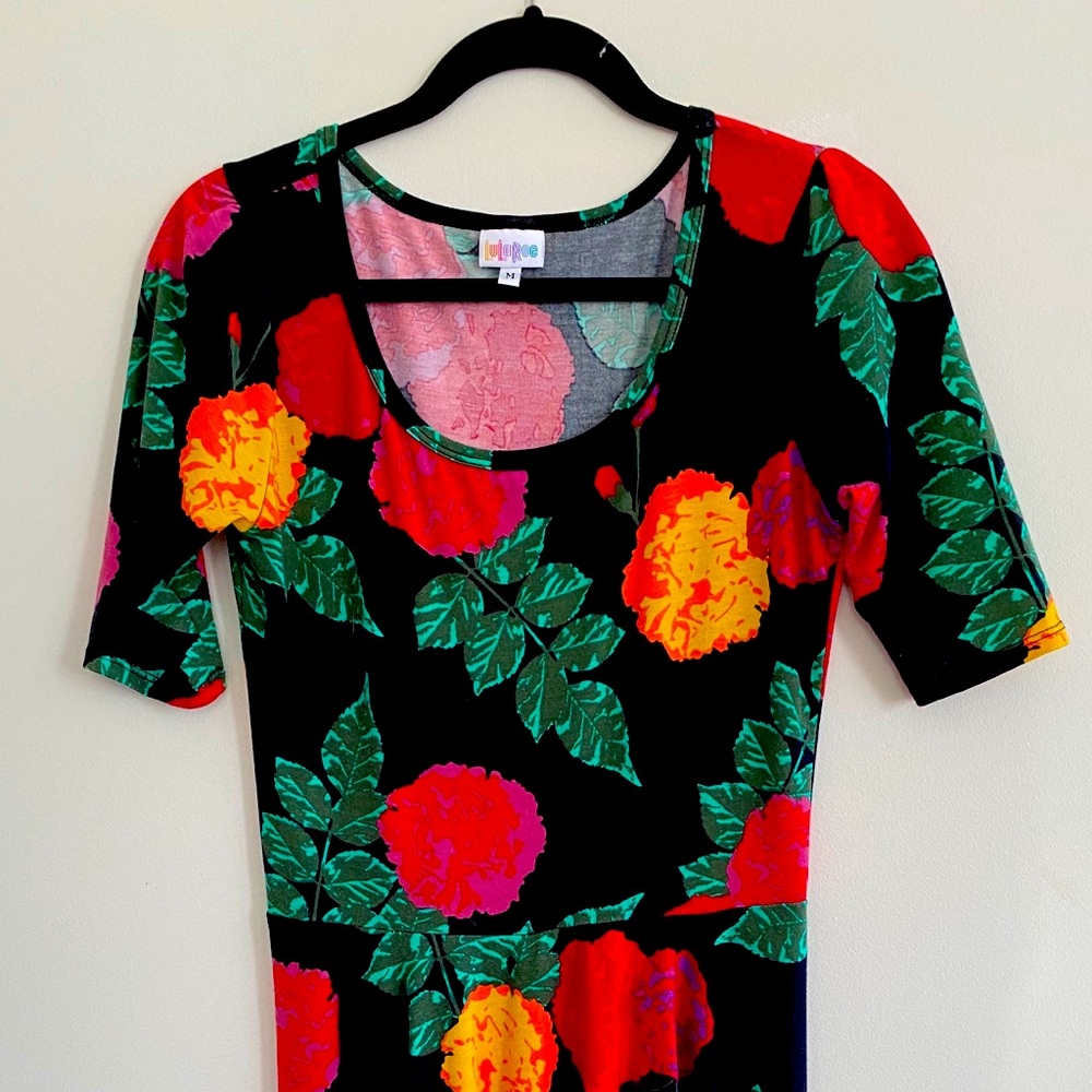 Lularoe Nicole dress. Size medium.
